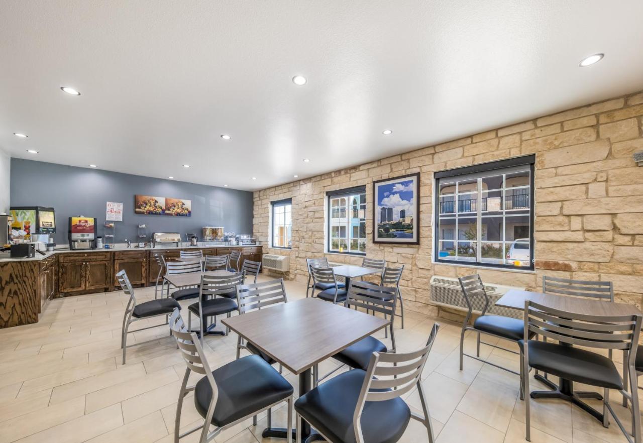 Scottish Inns-Campus Fort Worth Exterior photo